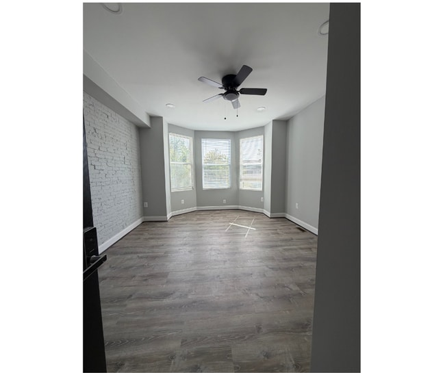 2936 Mosher St Unidad BA AVAILABLE $500 BA