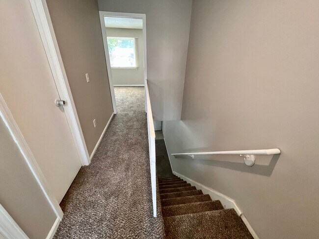 Photo - 2420 Delavan Ave