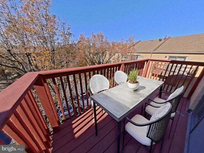 Photo - 828 N 26th St Unit 2