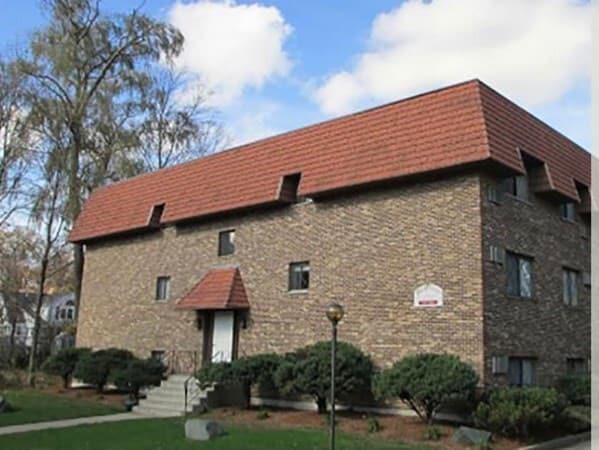 Building Photo - 12 Melrose Terrace Unit 13