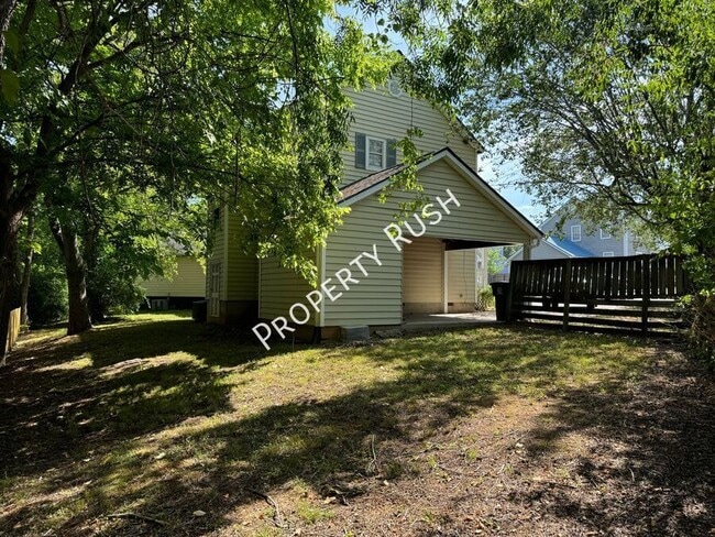 Photo - 1620 Hickory Pl