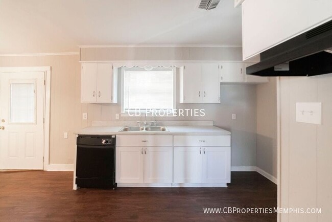 Photo - 3109 Christine Rd