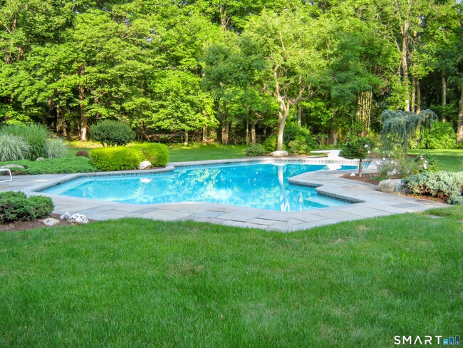 Photo - 1 Brightfield Ln