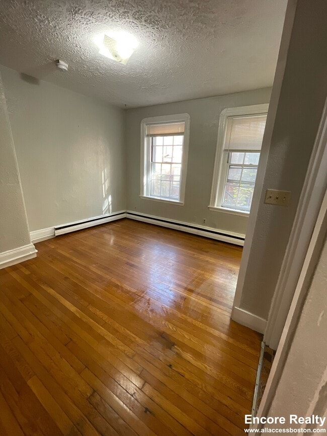 Photo - 41 Anderson St Unit 2-1