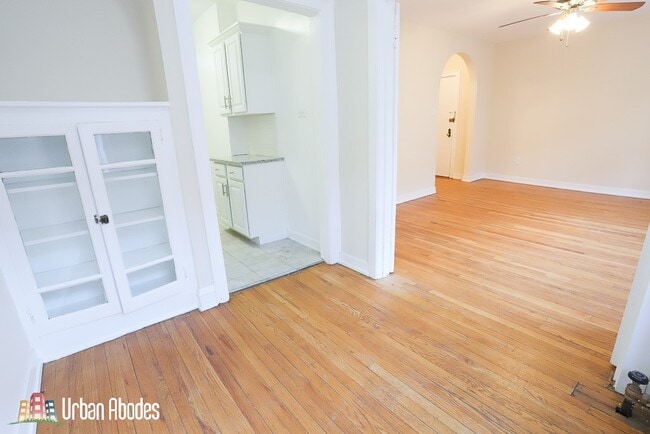 Photo - 547 W Surf St Unit A