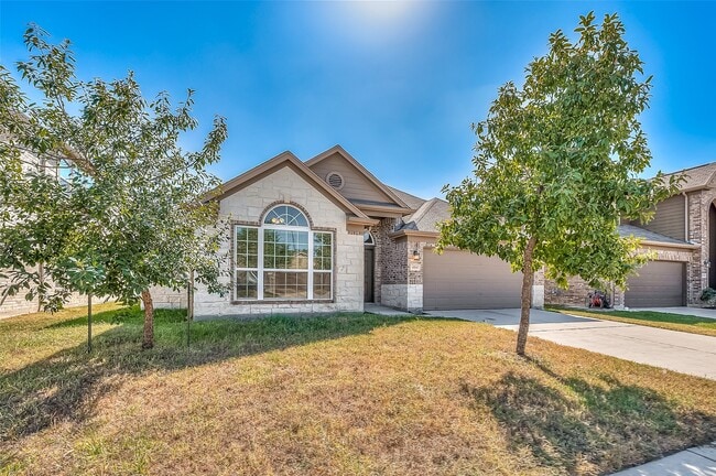 Photo - 4114 Soaring Elm