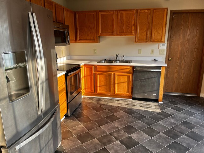 Photo - Beautiful Newburgh Home!