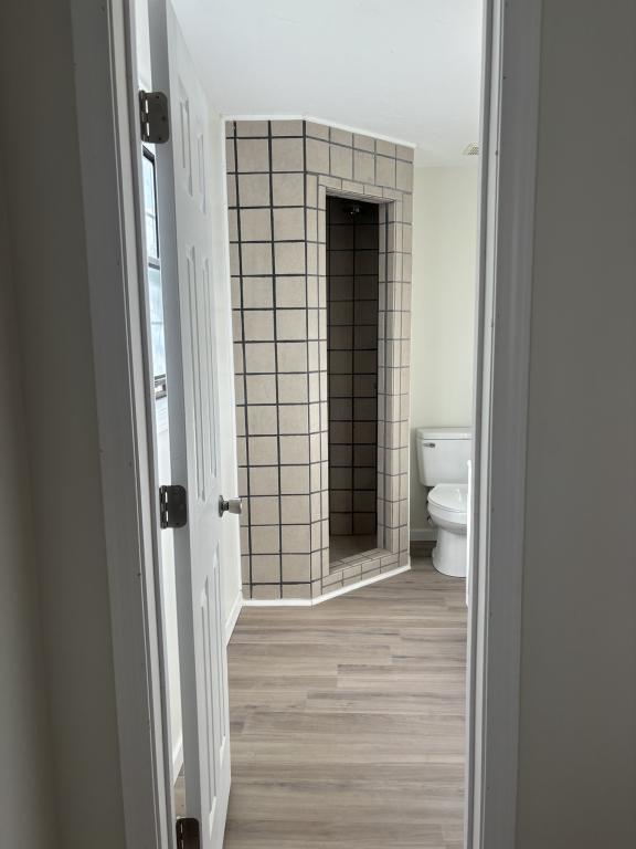 Photo - 210 W 5th St