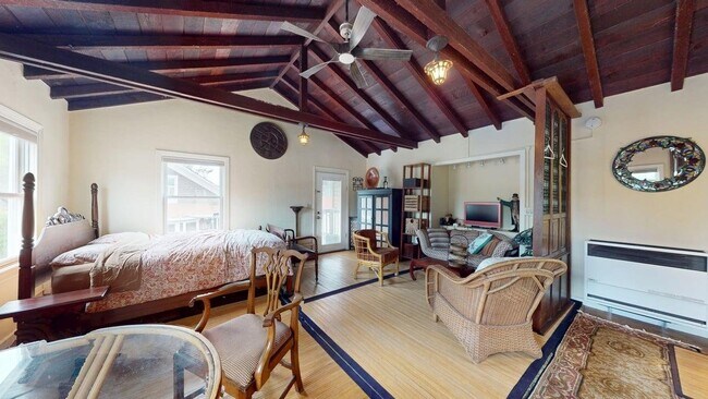 Photo - 2433 McKinley Ave Unidad A