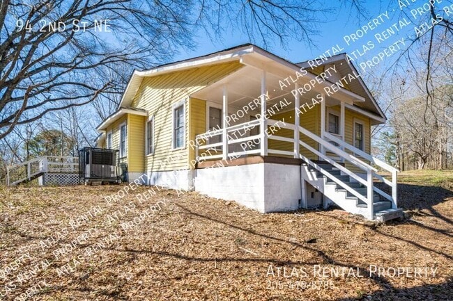 Photo - 94 2nd St NE