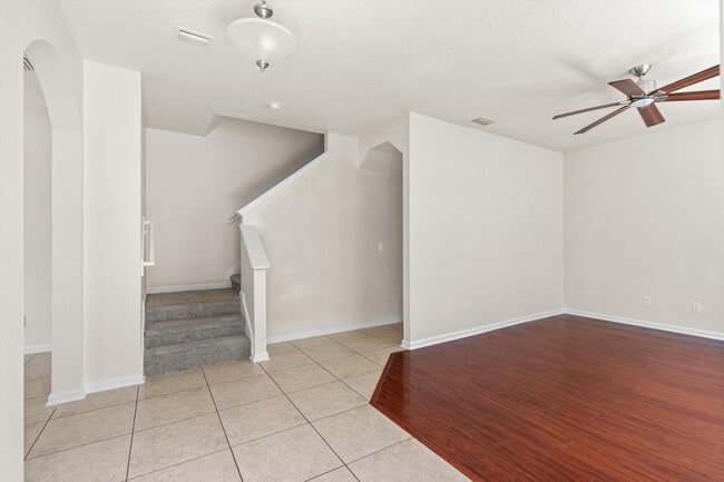 Photo - 3851 Aubrey Ln