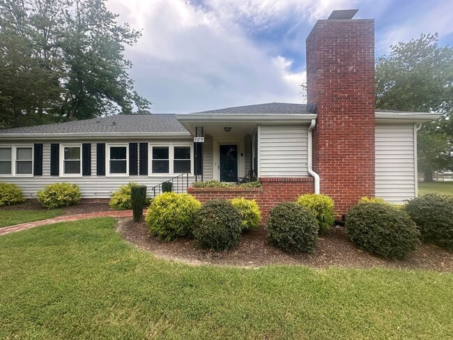 Photo - Call Amanda Tate at 757-289-6810 for more information