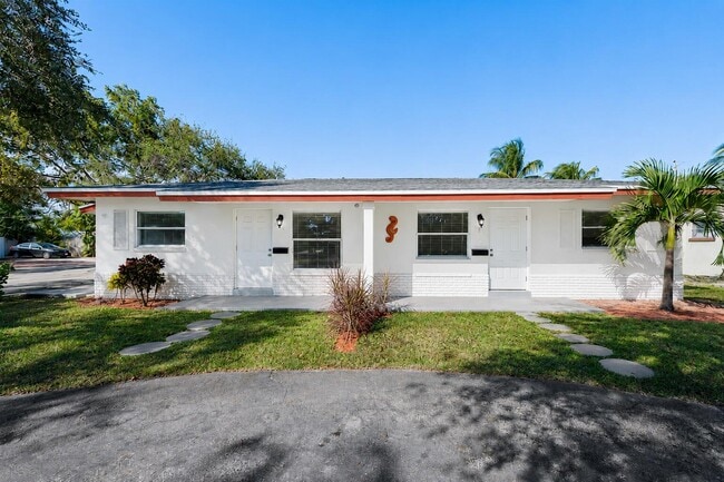 Building Photo - 583 NW 17th Pl