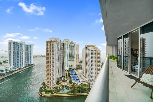 Building Photo - 495 Brickell Ave Unit 2804