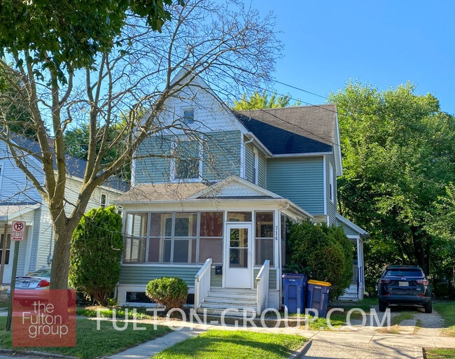 Building Photo - 714 Veto St NW