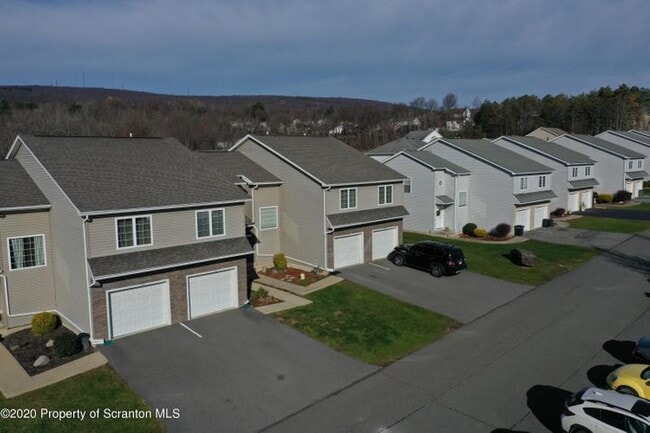 Building Photo - 658 S Keyser Ave