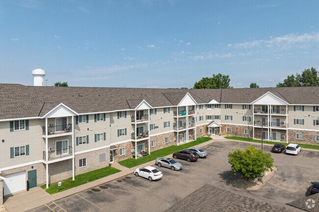 Photo - Eagle Pointe (2550 Voyageur)