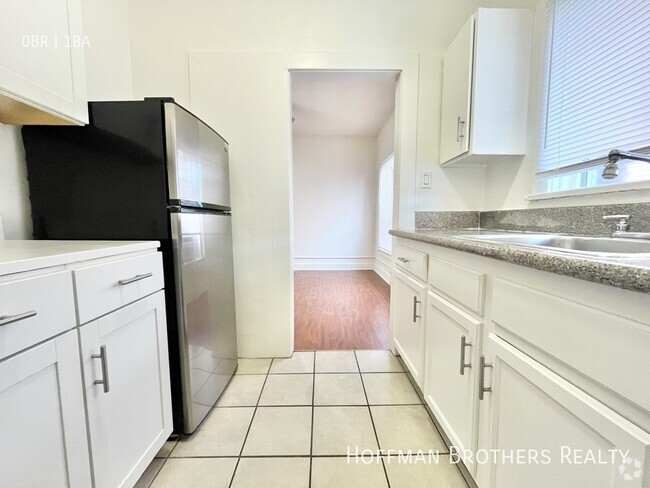 Building Photo - 1735 N Gramercy Pl Unit 210A Rental