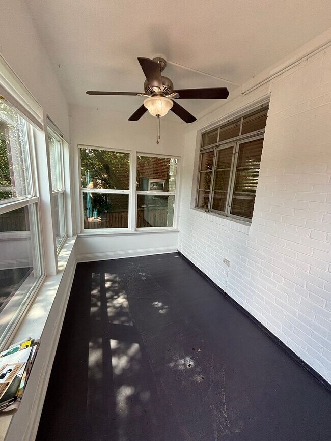 Photo - 162 Wesmond Dr