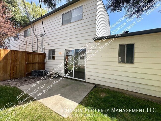 Photo - 2917 N Dalton Ln