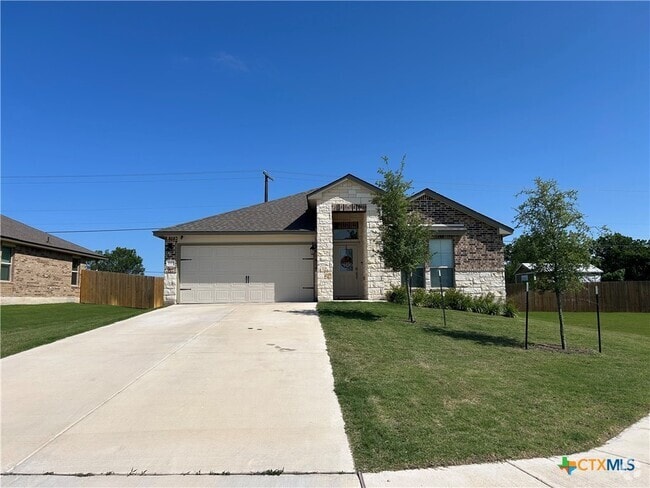 Building Photo - 2517 Corradino St Rental