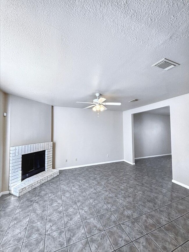 Photo - 8310 Wild Rose St