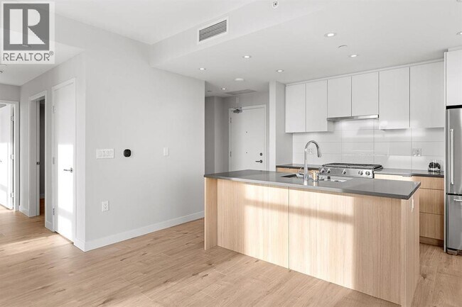 3430 E Kent Avenue S Unit 210X