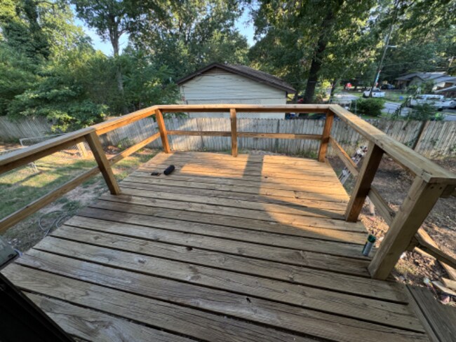 Photo - 418 E 4th St