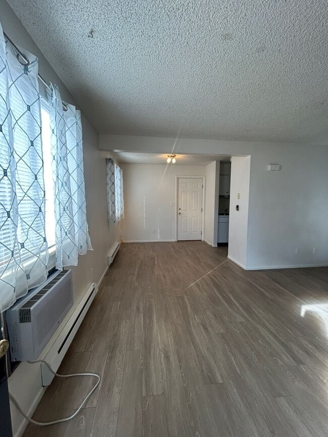 Photo - Two Bedroom Condo With One Car Garage Available For Rent In Longmont Unit B