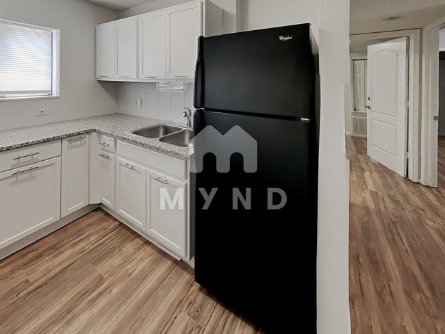 Photo - 379 Elm St NW Unit C