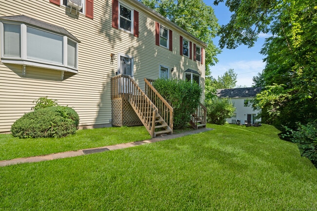 Photo - 22 Maple Ave
