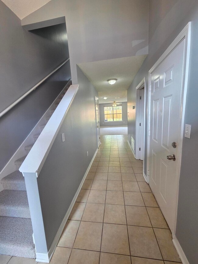 Photo - 129 Noblat Dr