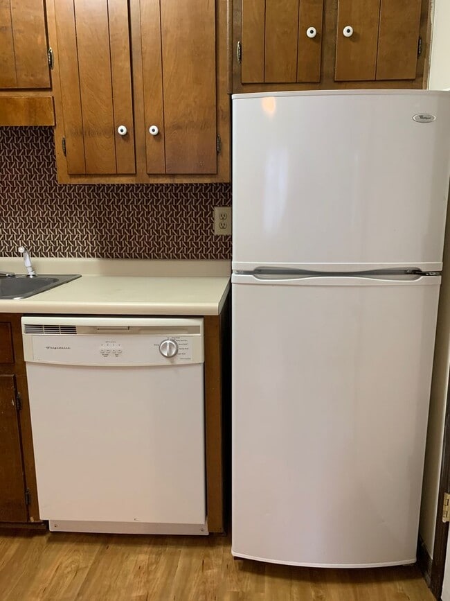 Photo - 1 Bedroom condo- Steps away from UGA! Available early August 2026