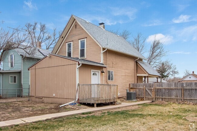 Building Photo - 1225 4th St Rental