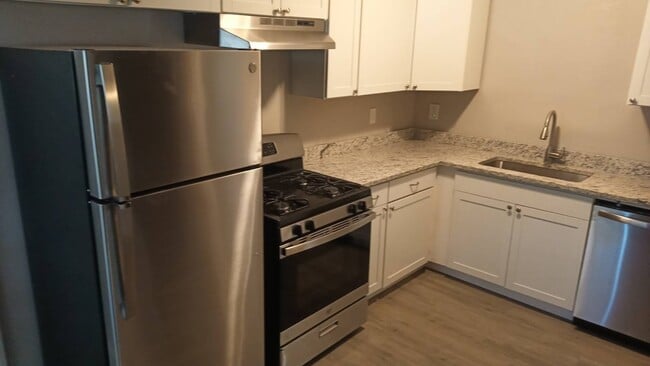 Photo - 2441 N Oswego Ave