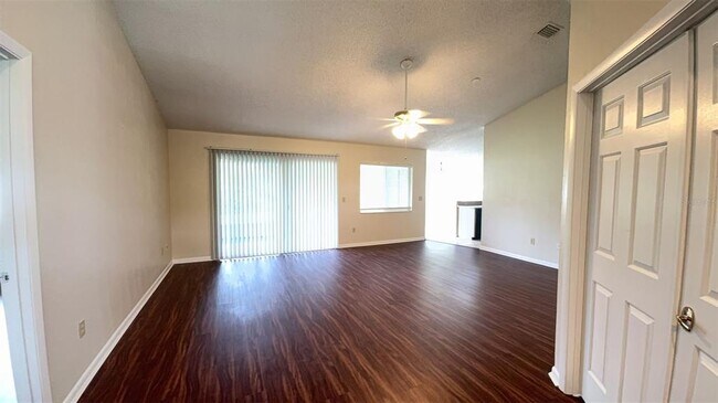 Photo - 13 Wood Crest Ln