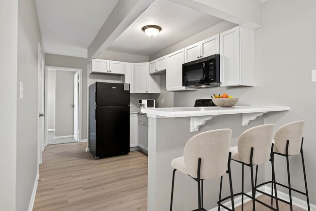 Photo - Monroe Terrace Apartments