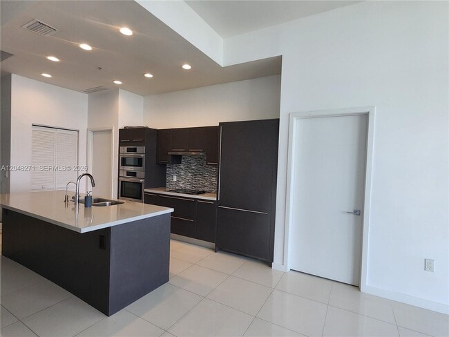 Photo - 7825 NW 107th Ave Unit 801