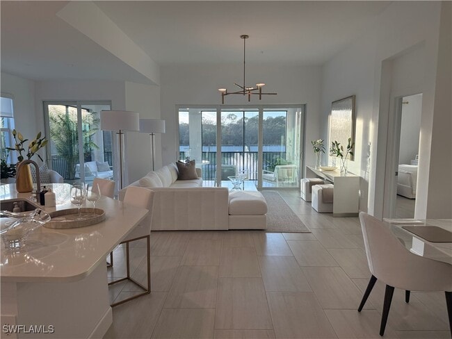 Photo - 16885 Fairgrove Way Unidad 6-201