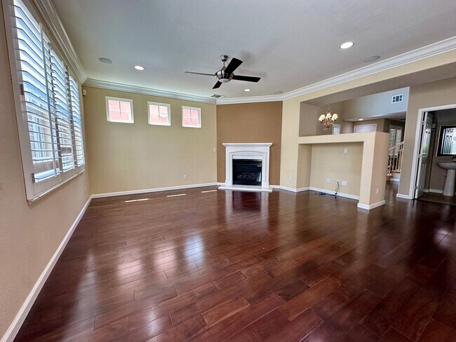Photo - LUXURY RESIDENCE IN RIVERMARK DETACHED SINGLE-FAMILY HOME | THE GLEN PLAN II