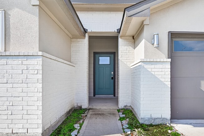 Photo - 1826 Sandy Trail Ln