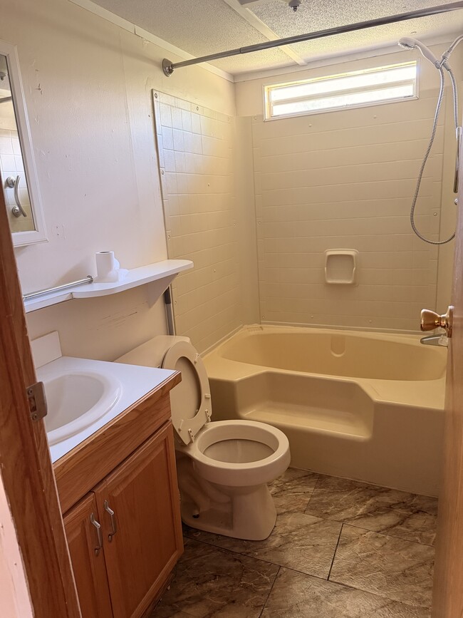 Photo - 67 Walnut Dr