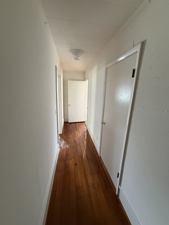 Photo - 3 bd 2 ba House