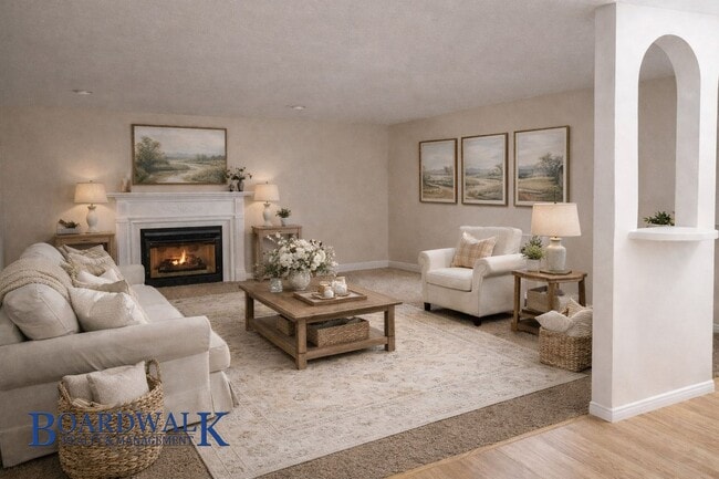 Photo - Beautiful 6 Bedroom Home in Sandy!