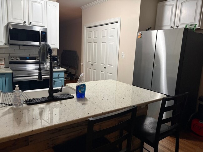 Photo - Spacious 5BR House in Oak City