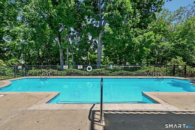 Photo - 73 Riverside Ave Unidad 3A
