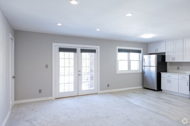2BR, 1BA - 850SF - Living Room - Meridian Apartments