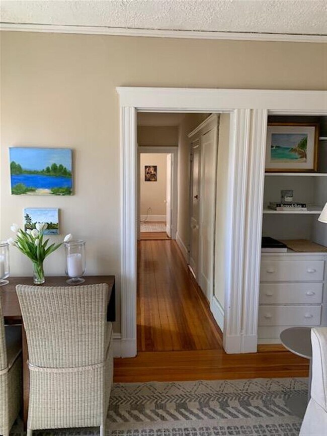 Photo - 448 Broadway Unidad 4