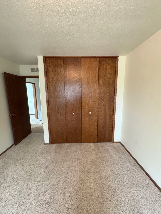 910 8th St S Unit 5