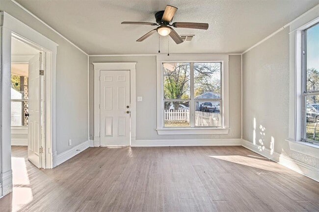 Photo - 907 N McKinley Ave